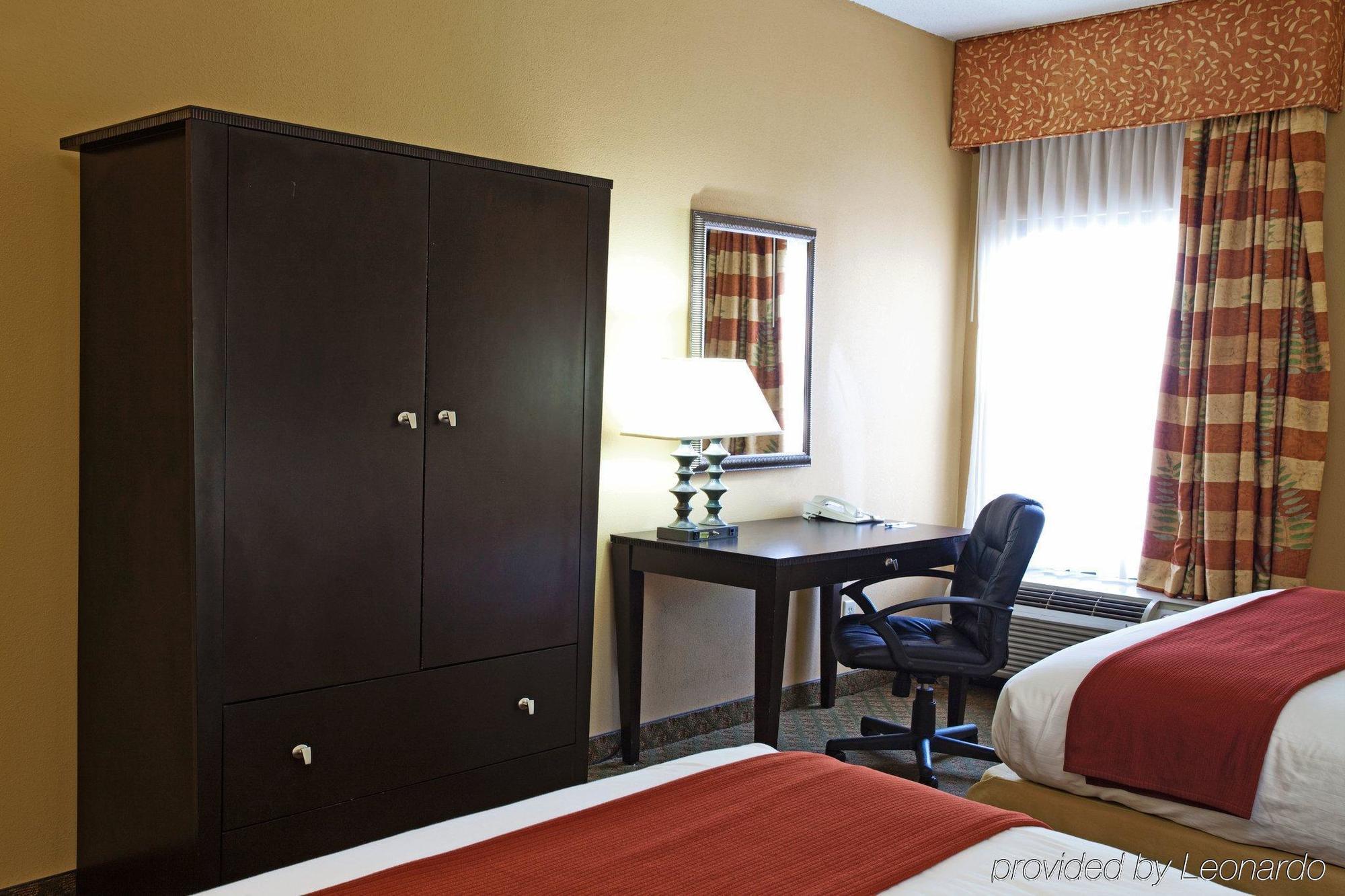 Holiday Inn Express Pascagoula-Moss Point By Ihg Номер фото