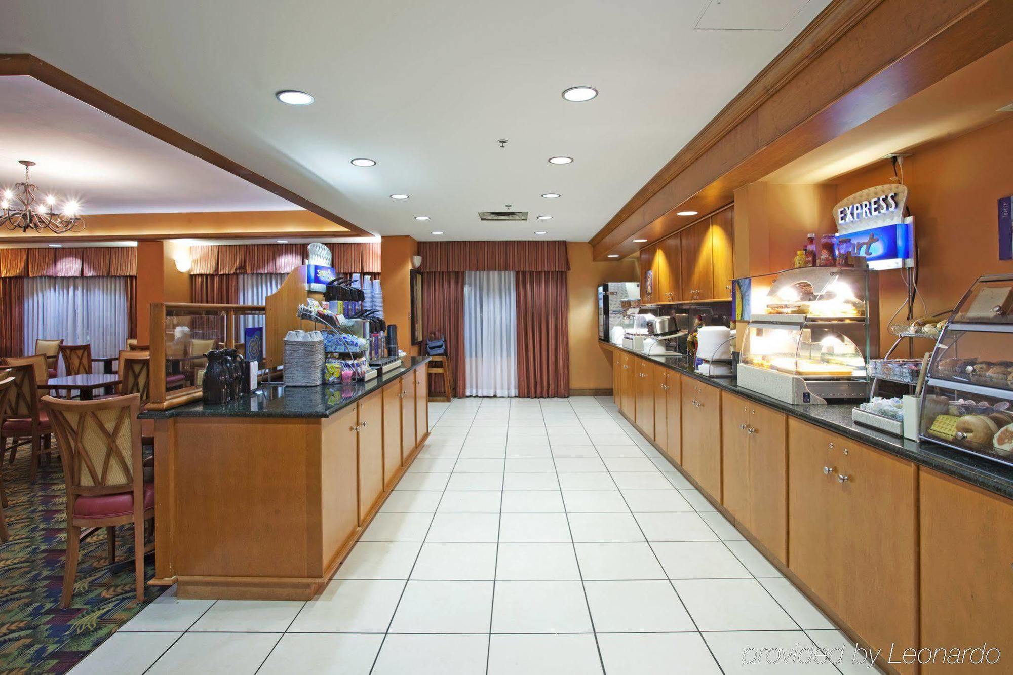 Holiday Inn Express Pascagoula-Moss Point By Ihg Экстерьер фото